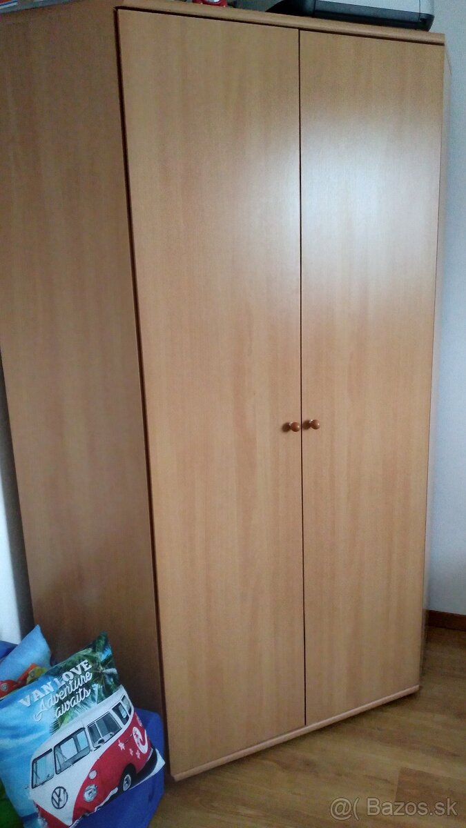 rohová skriňa buk - 2
