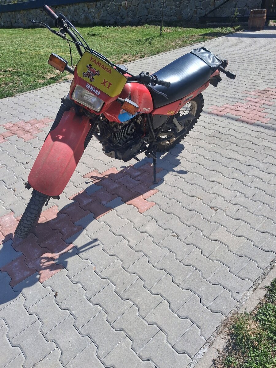 Yamaha XT 550 - 2