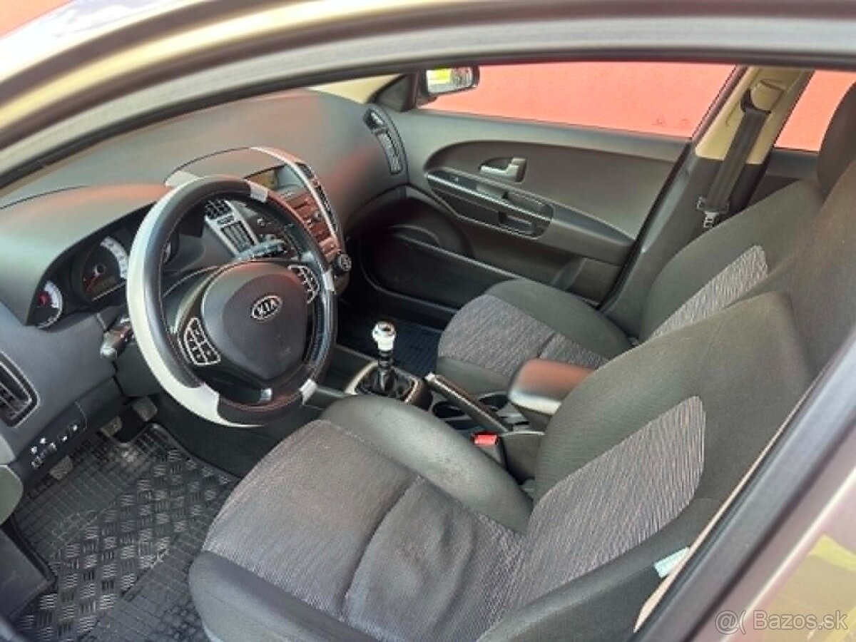 KIA Ceed 1.4 benzín (77 kW) - 2