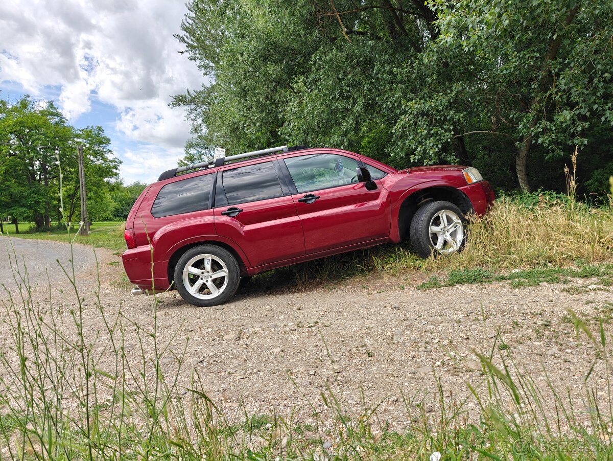 Mitsubishi Endeavour (Pajero) - 2