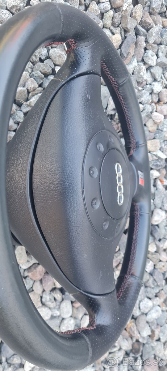 Volant audi s6 c4 - 2