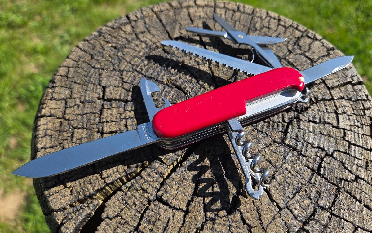 Victorinox Huntsman - 2