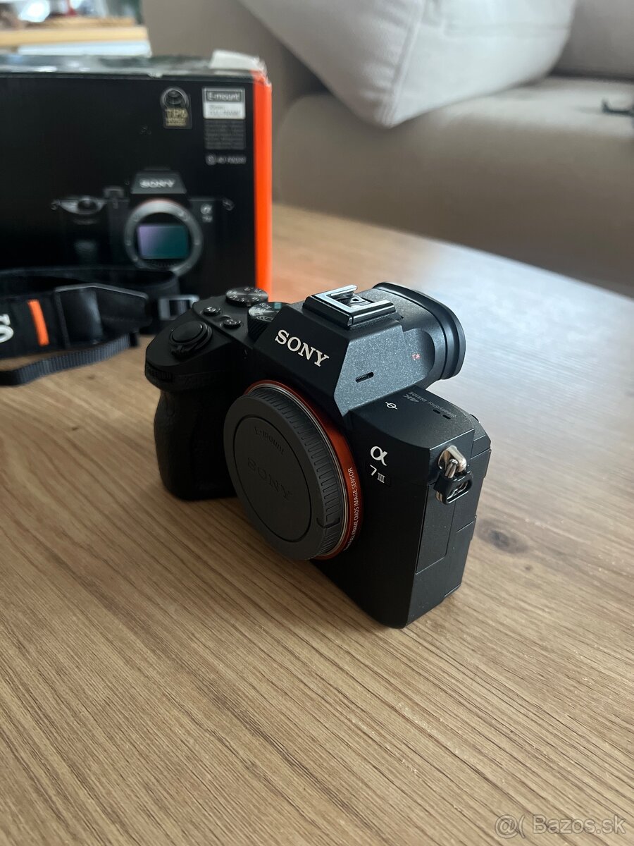 Sony Alpha a7 iii telo - 2