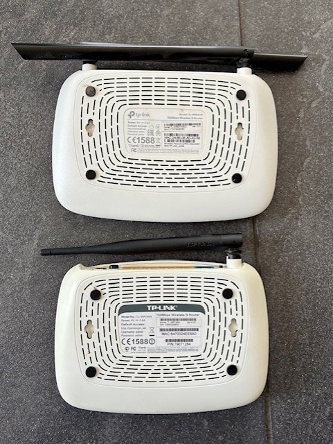 Predám 2 wifi routre TP-Link - 2