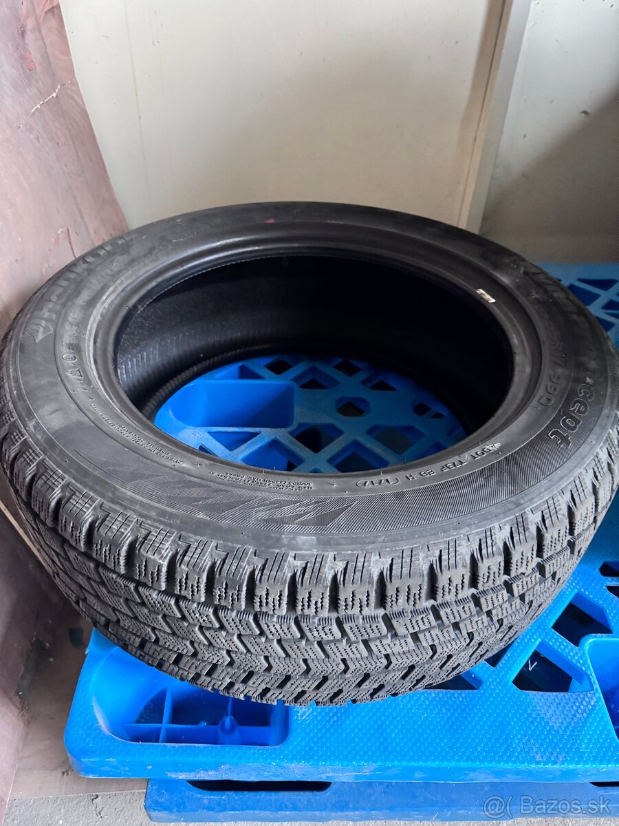 Zimné pneumatiky 235/55R17 Hankook 6,5mm - 2