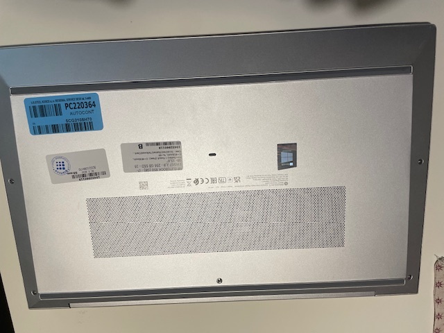 Paradný HP EliteBook 850 G7 i7 TOP STAV - 2