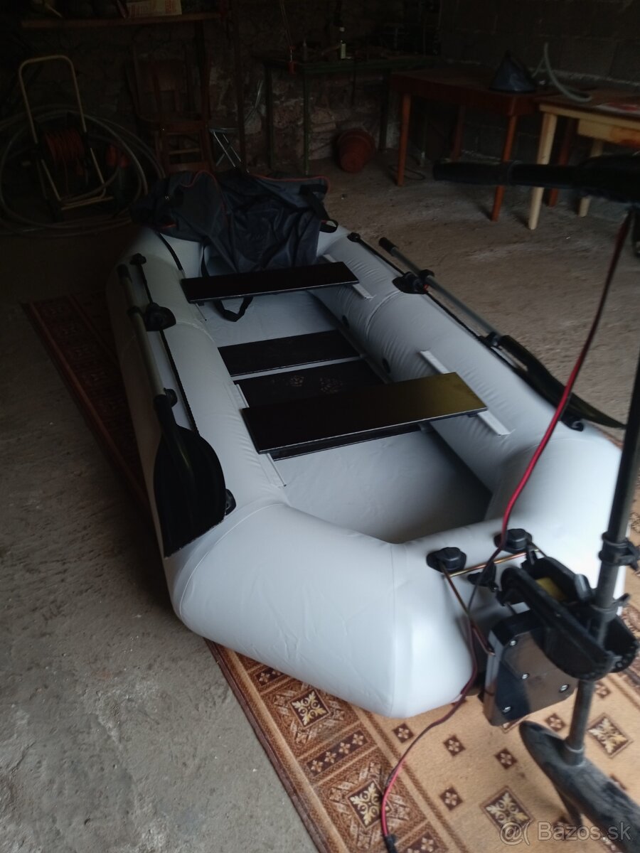 Predám zachovalý čln Kolibri k 280 - 2