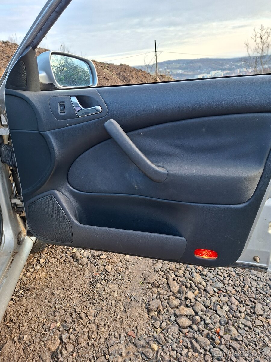 tapacir dveri Skoda Octavia COMBI - 2