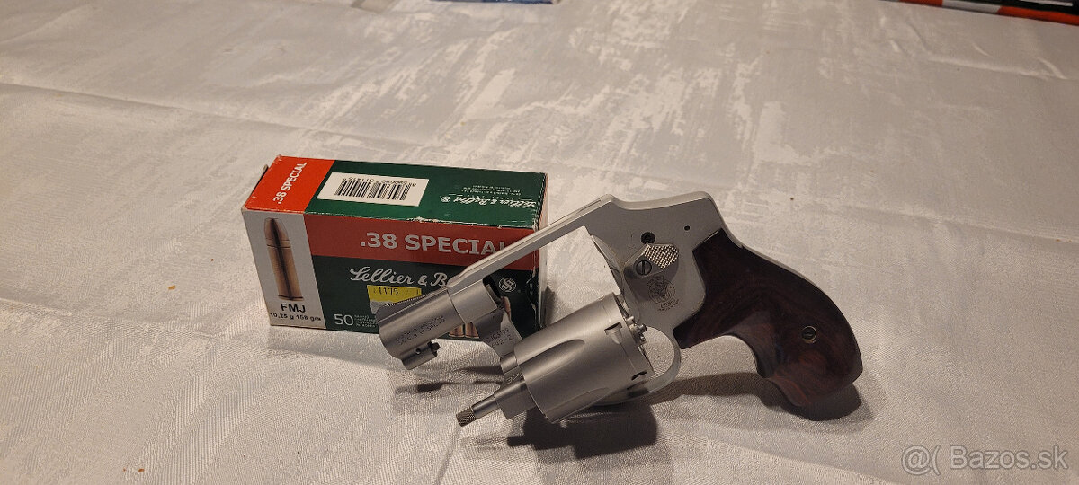 Predám SMITH&WESSON - 2