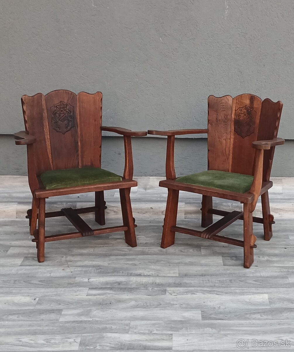 Set hradných kresiel. - 2