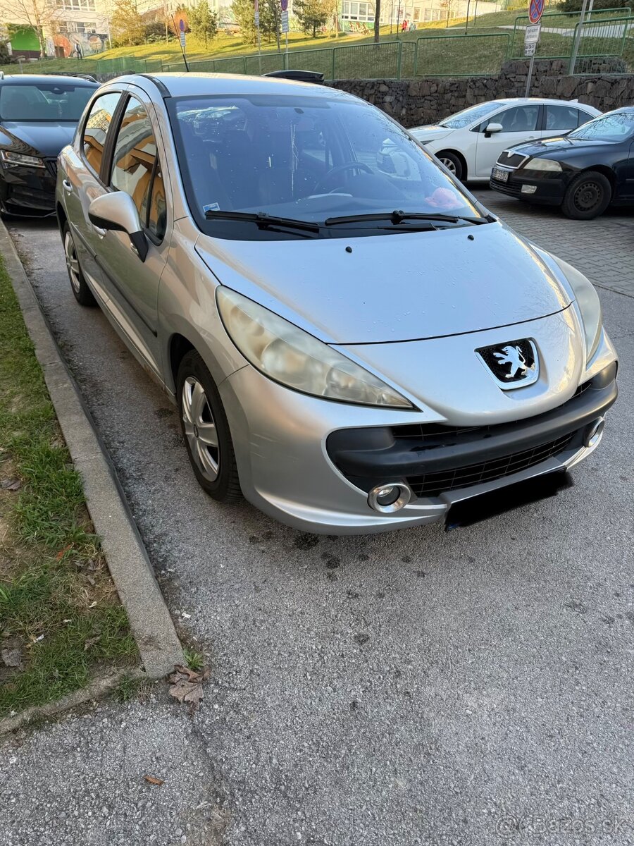 Peugeot 207 - 2