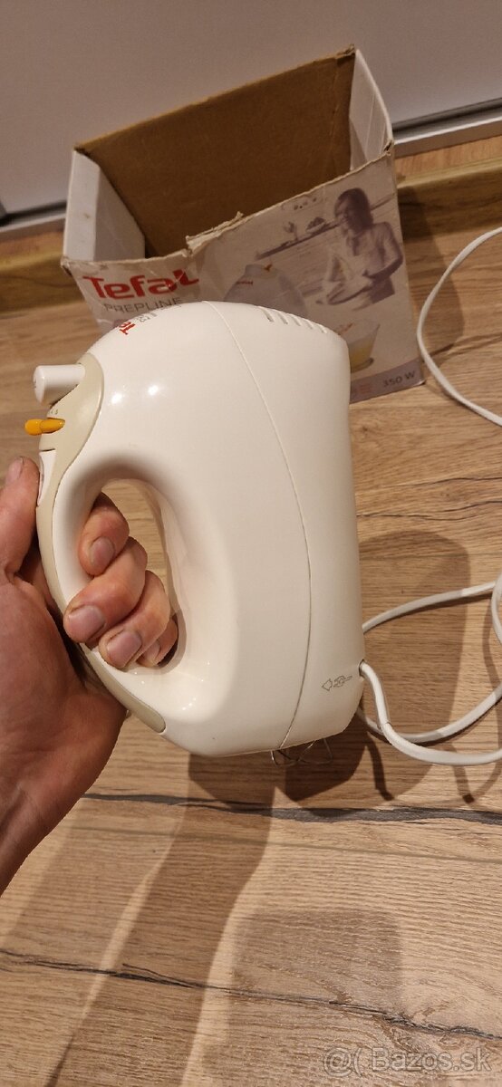 Mixér Tefal, slahac aj s metlami - 2