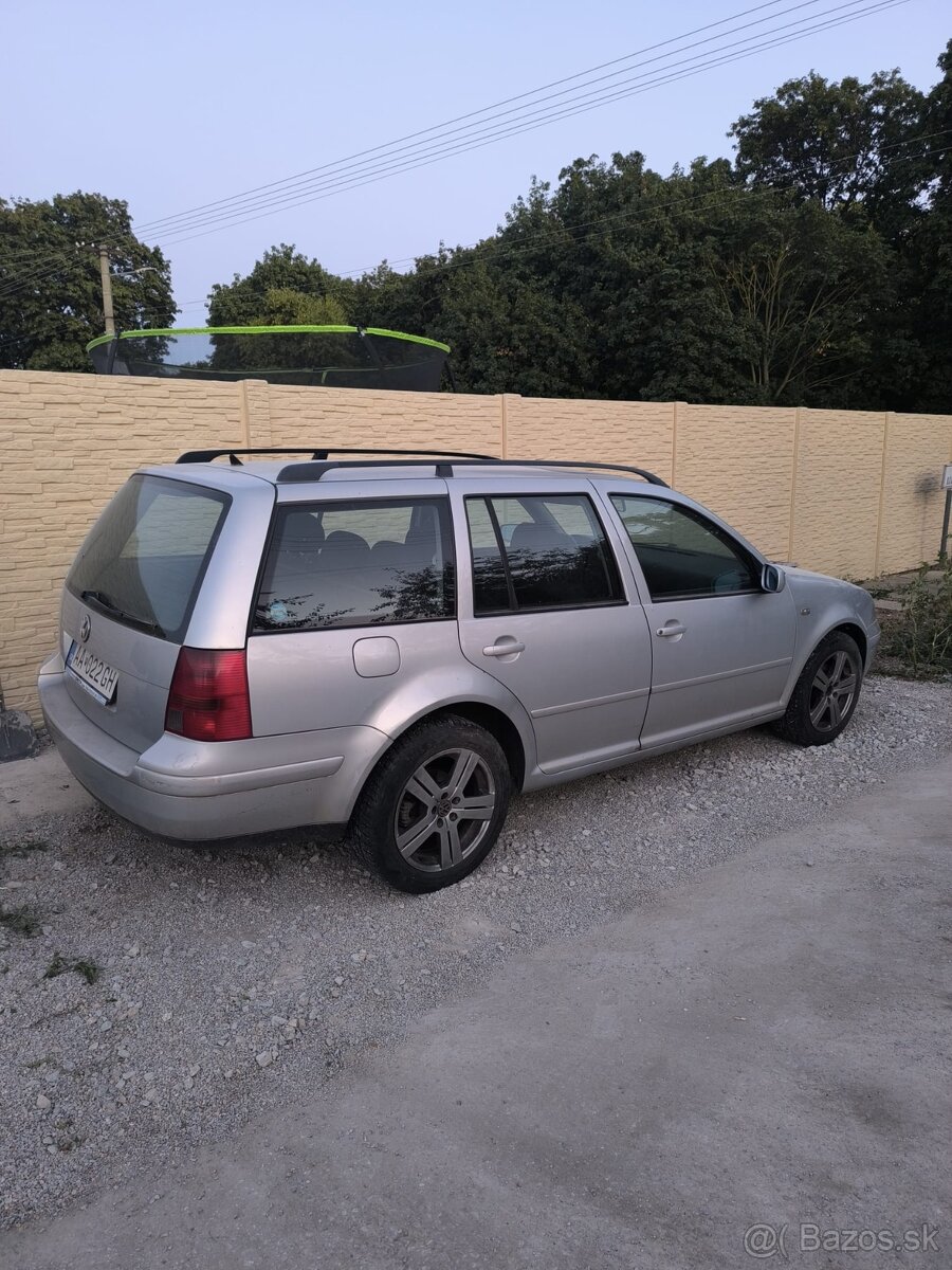 VOLKSWAGEN GOLF 4 - 2