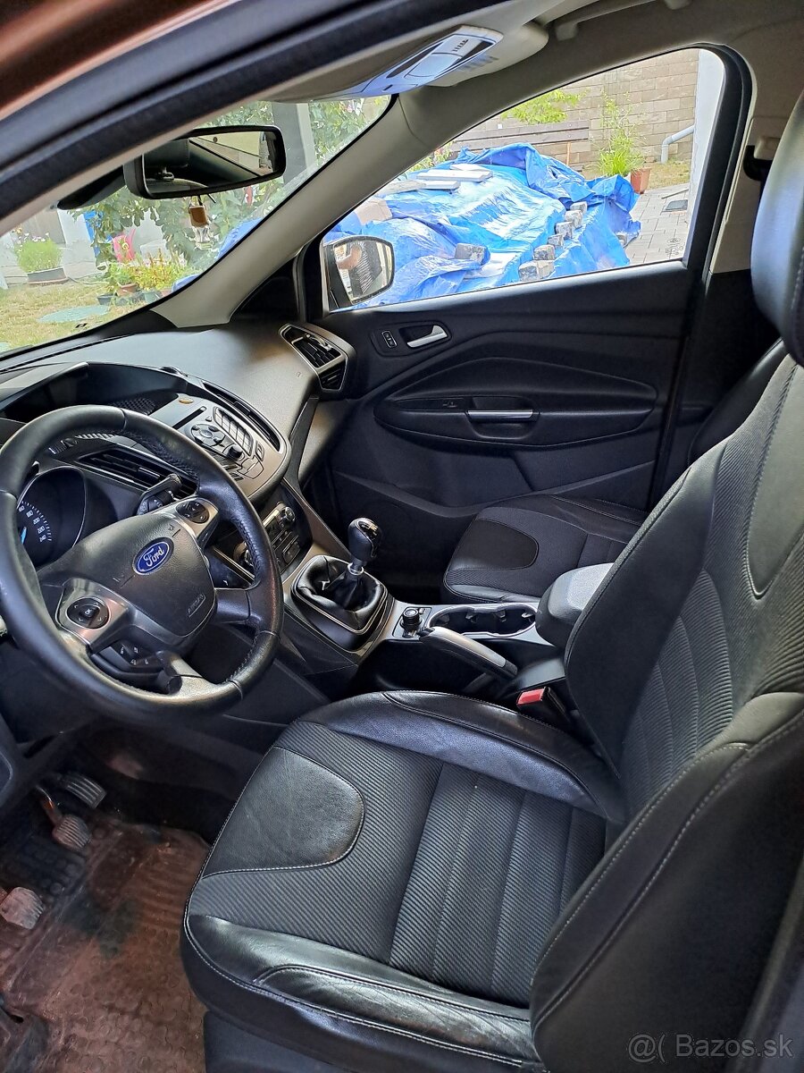 Ford Kuga 2.0 TDCI AWD 2013 SUV - 2