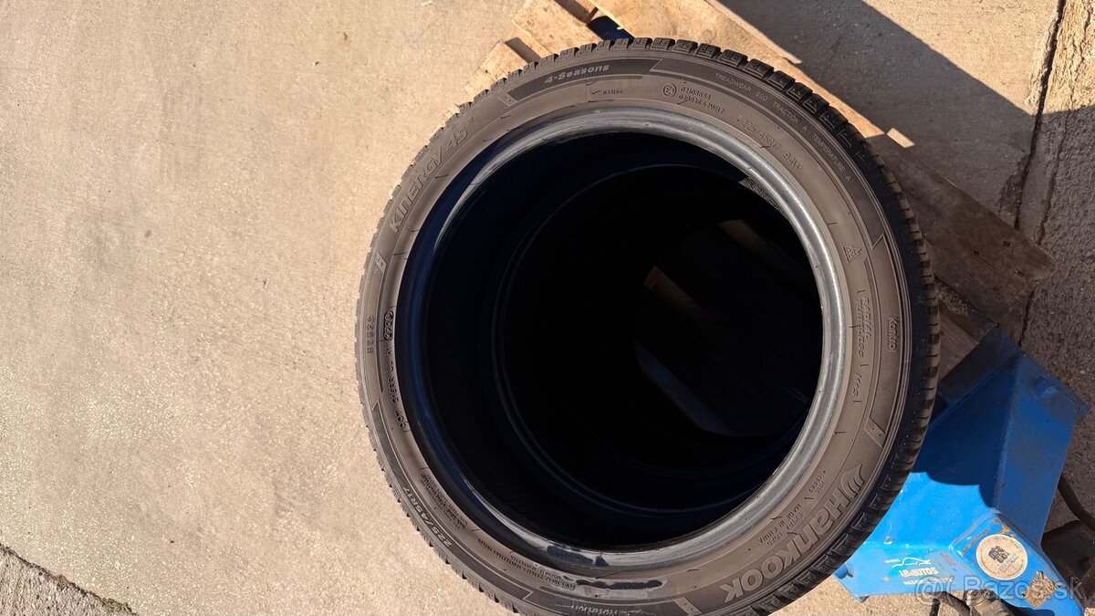 225/45R17 Hankook - 2