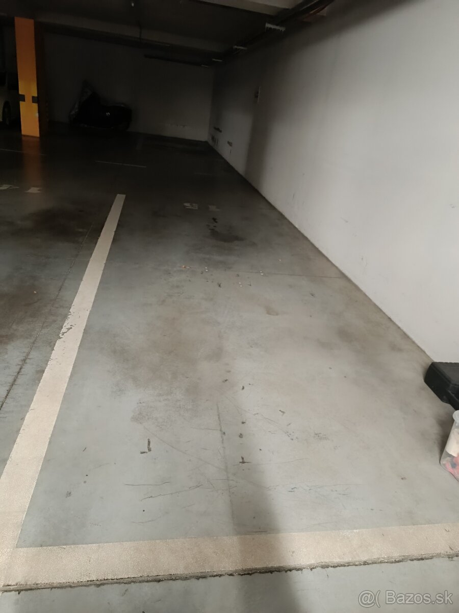 Garážové vnútorné státie na Belvederi - 2