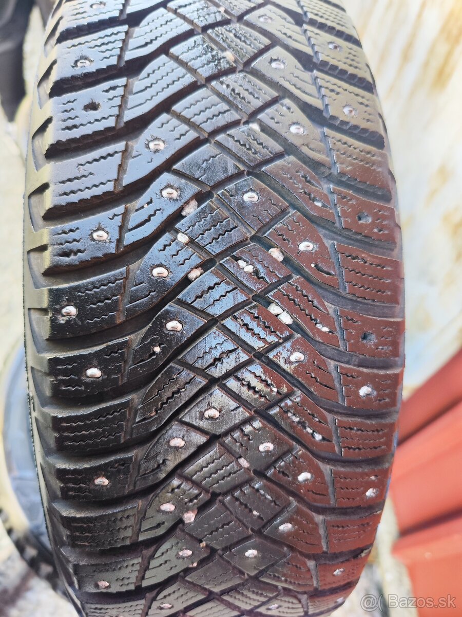 Zimné pneu =GOODYEAR= 205/60 R16 - 2