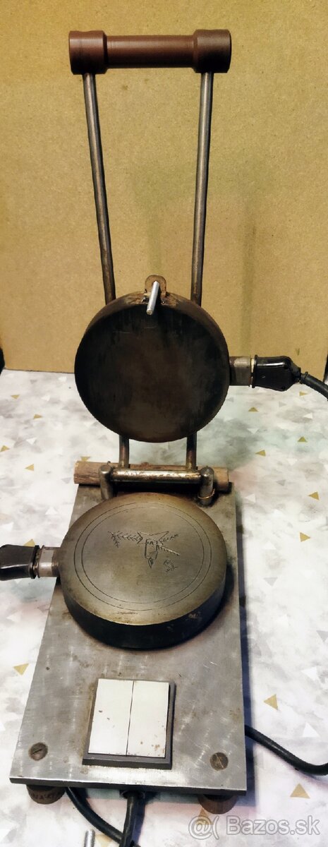 Stroj na pečenie vianočných oplátok - 2