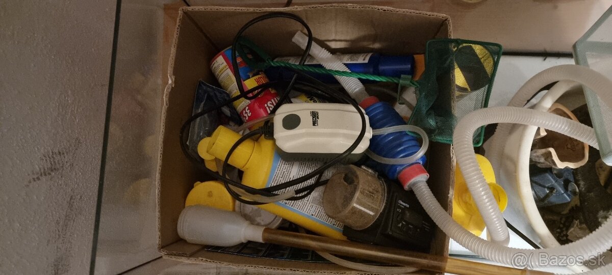 predám akvárium komplet s príslušenstvom - 2