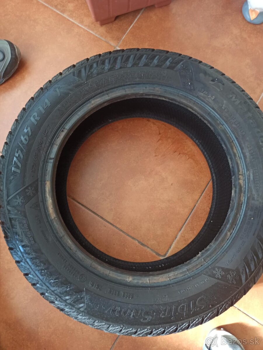 2 zimné gumy 175 65 14 - 2