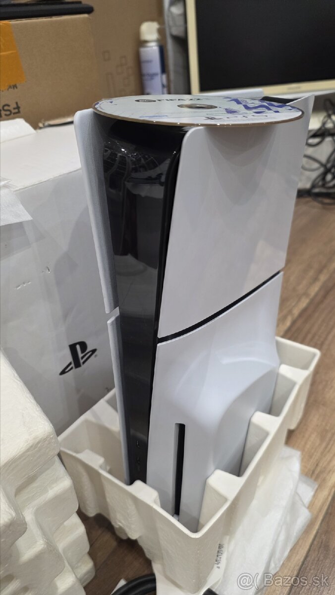 PS5 Slim s mechanikou záruka - 2