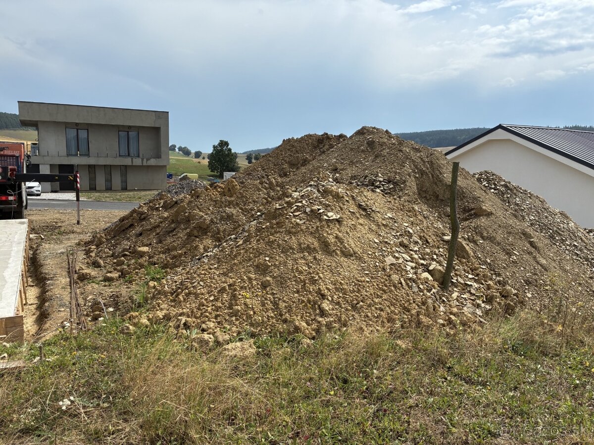 Darujem zeminu/hlinu/bridlicu - 2