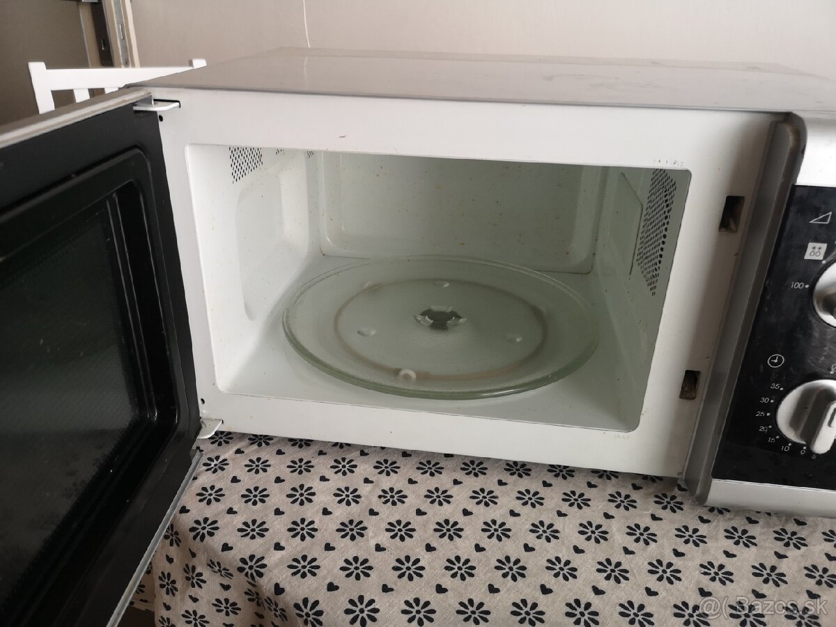 Darujem mikrovlnnú trúbu/mikrovlnku Samsung - 2