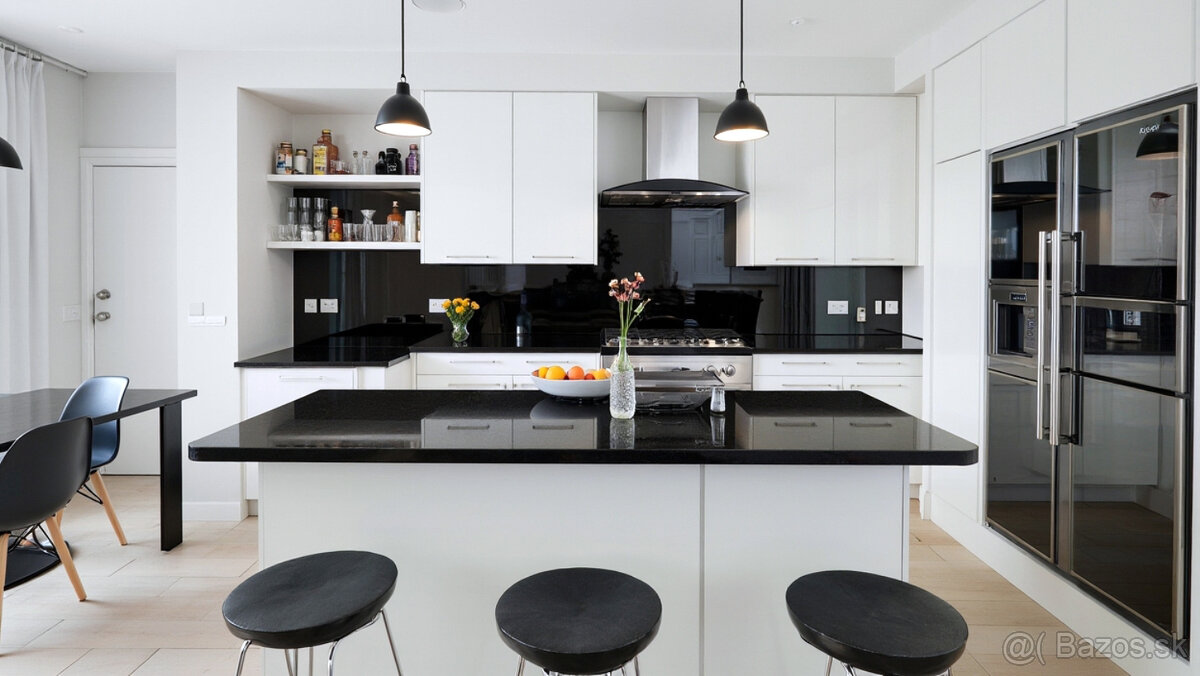 REZERVÁCIA - Keď potrebujete viac: 4-izbový byt 122 m², - 2