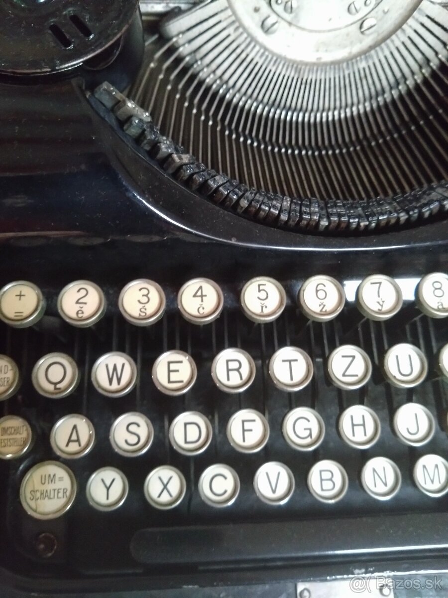 Písací stroj Olympia, nemecký, v top stave, funkčný - 2