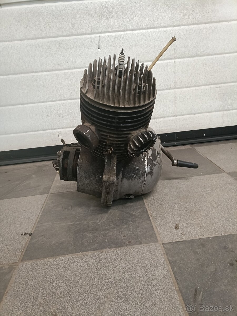 Motor Jawa 353 Kyvačka. - 2