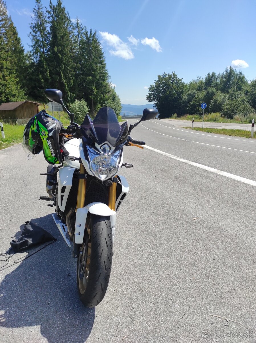 Yamaha FZ8 - 2