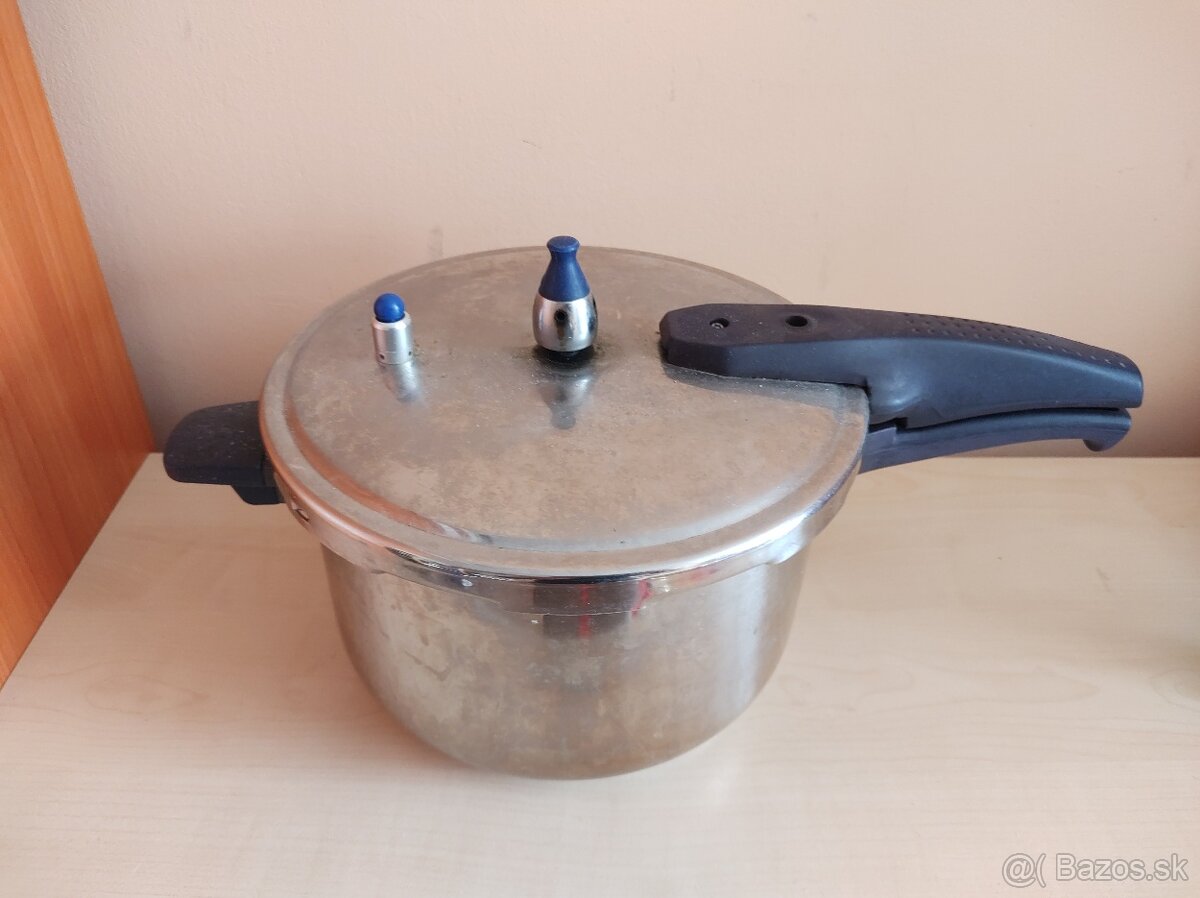 09 Panvica, hrnce, pokrievka - 2