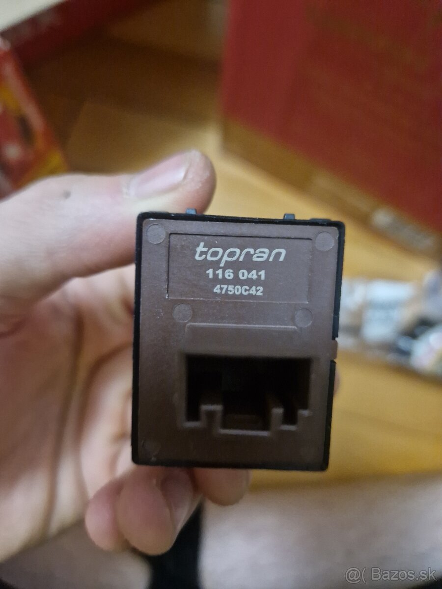 Spínač na sťahovanie okien - 2