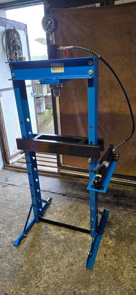 Hydraulický lis 20T - 2