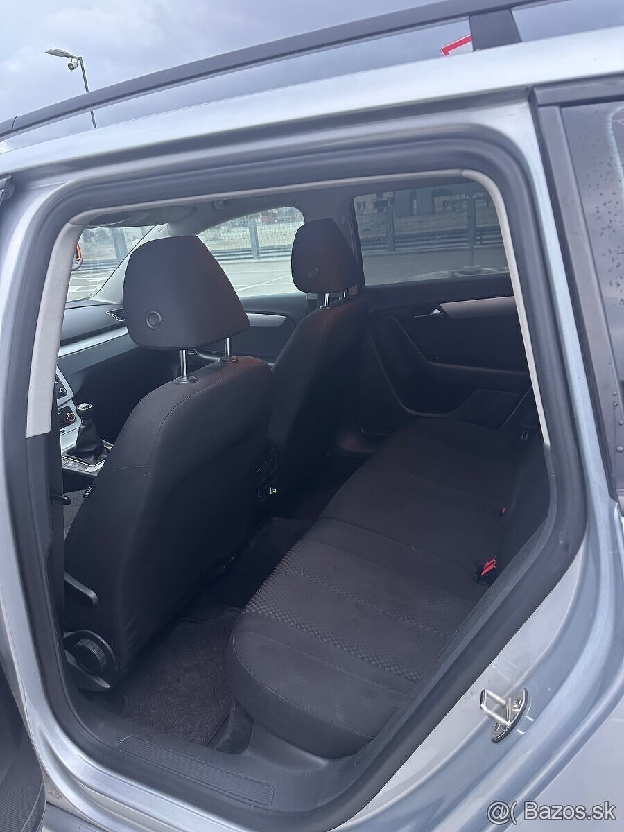 Volkswagen Passat B7 2.0TDI BlueMotiom - 2