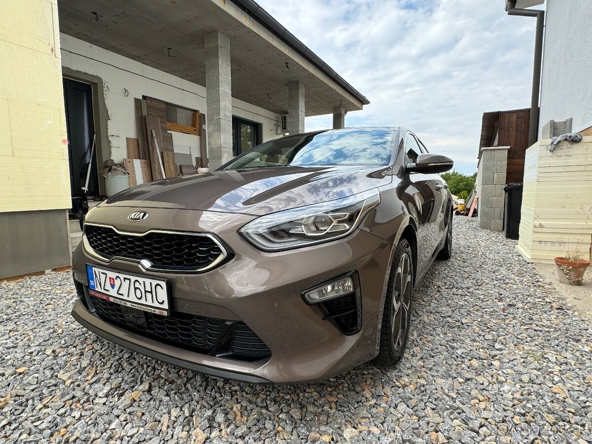 KIA Ceed 1.6 CRDI Launch edition - 2