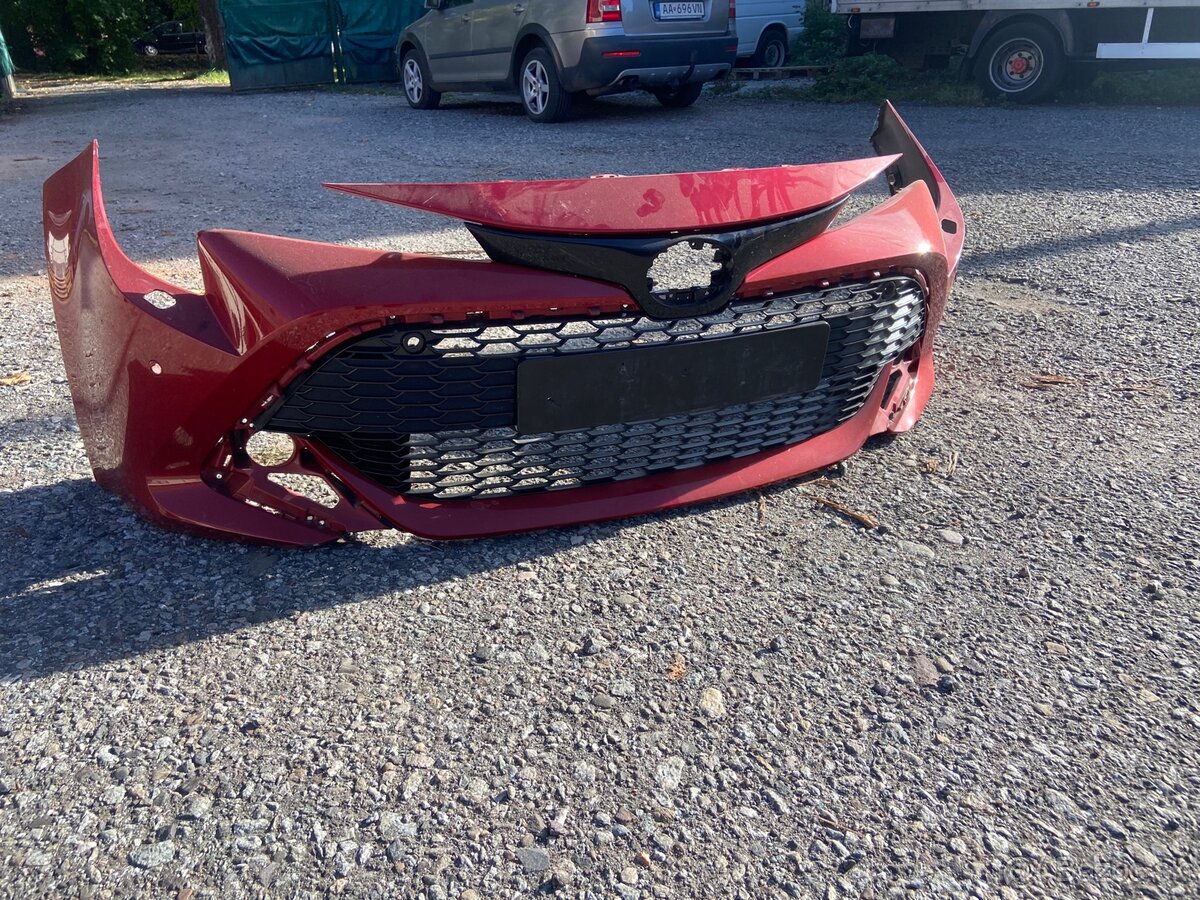 Predný nárazník toyota corrola - 2
