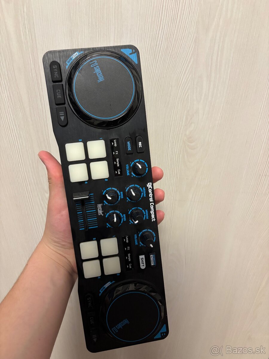 DJcontrol compact Hercules - 2