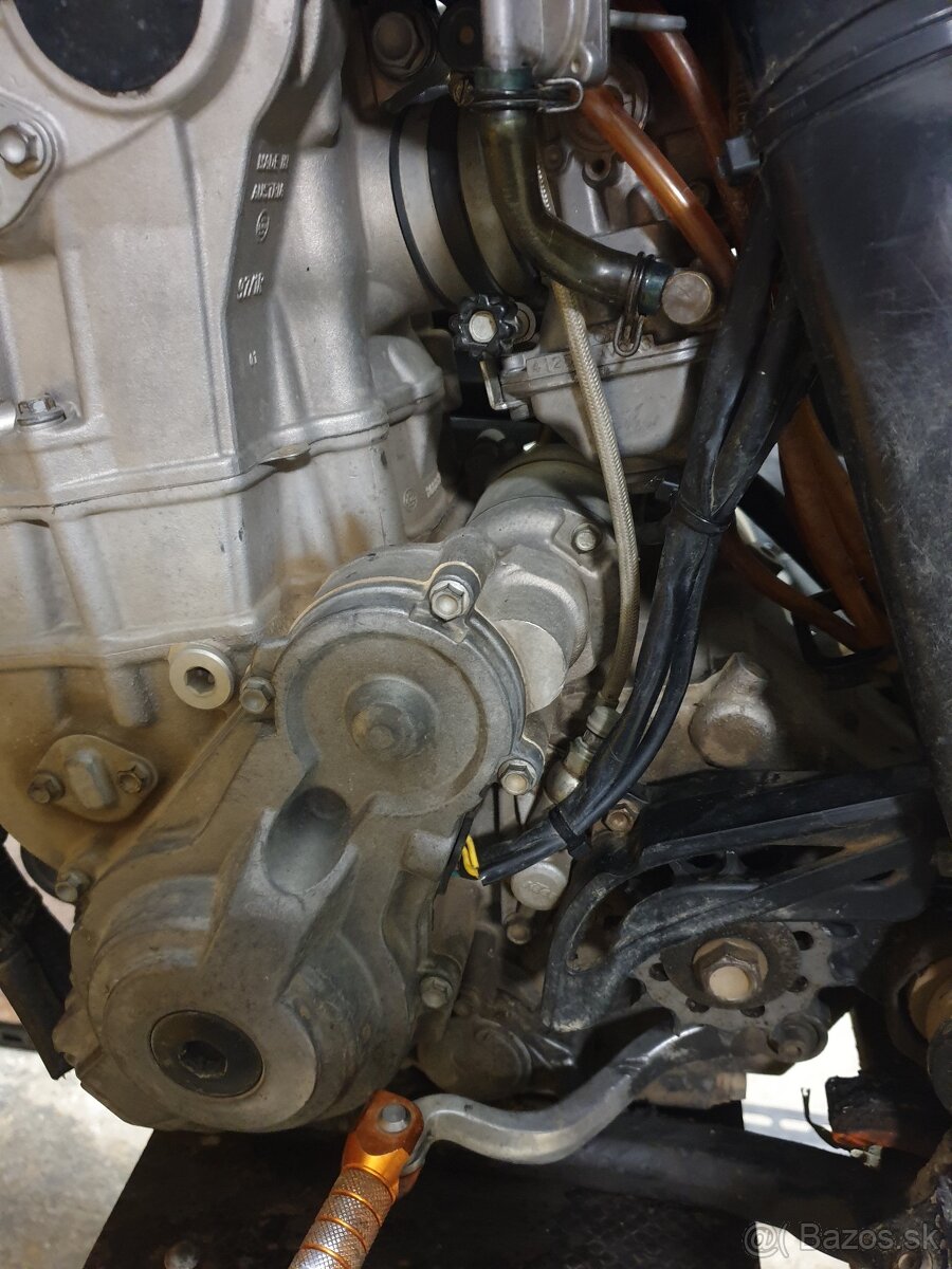 Ktm sxf 505.