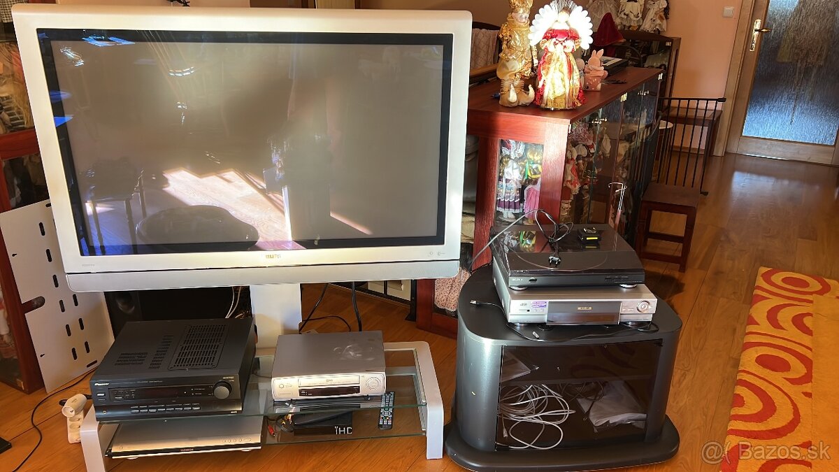Televizny set - 2