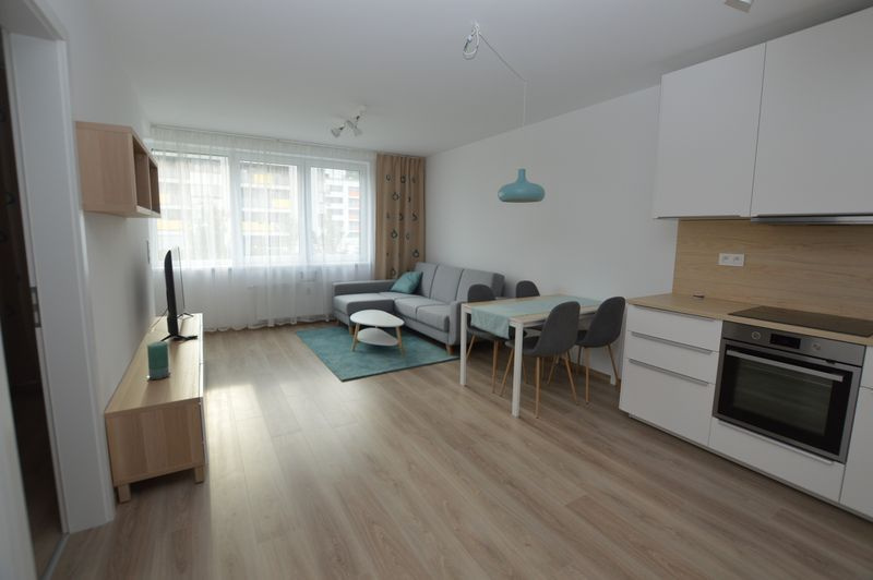 Na prenájom, luxusný 2 izb. byt, ul. Malokrasňanská, 54m2, p - 2