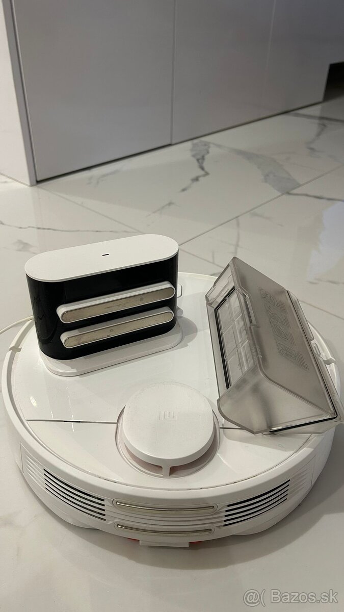 Predám Robotický vysávač -mop - 2