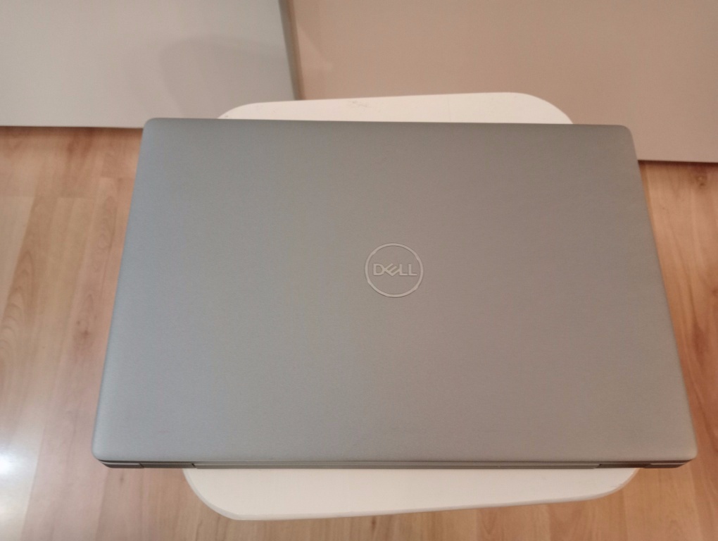 predám Dell Latitude 5410 , Intel core i5 , ssd , 32gb ram - 2