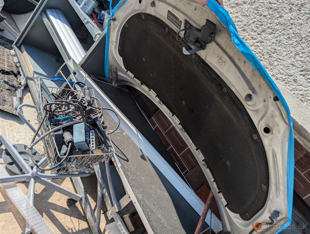 Kapota škoda Roomster/Fabia - 2