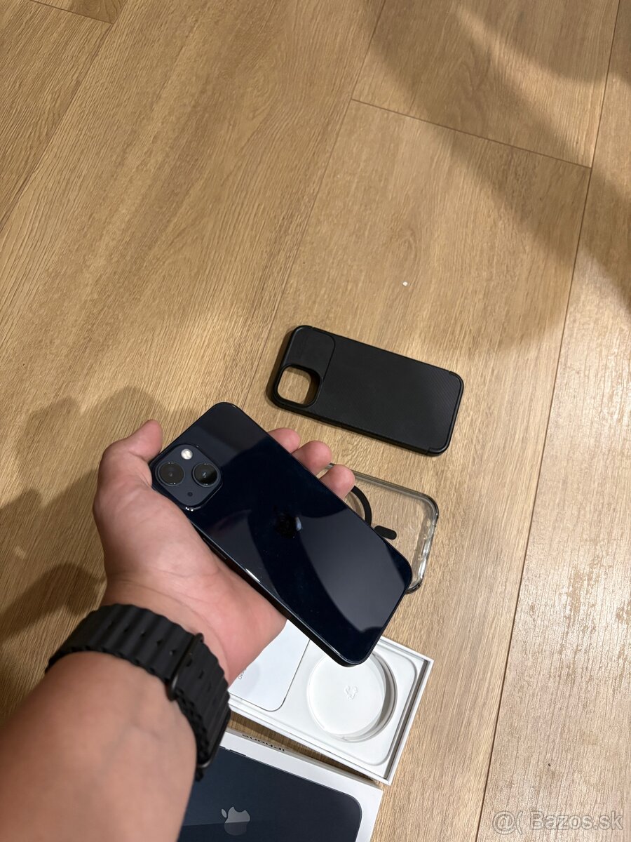 Predám iPhone 13 -256 GB čierny - 2