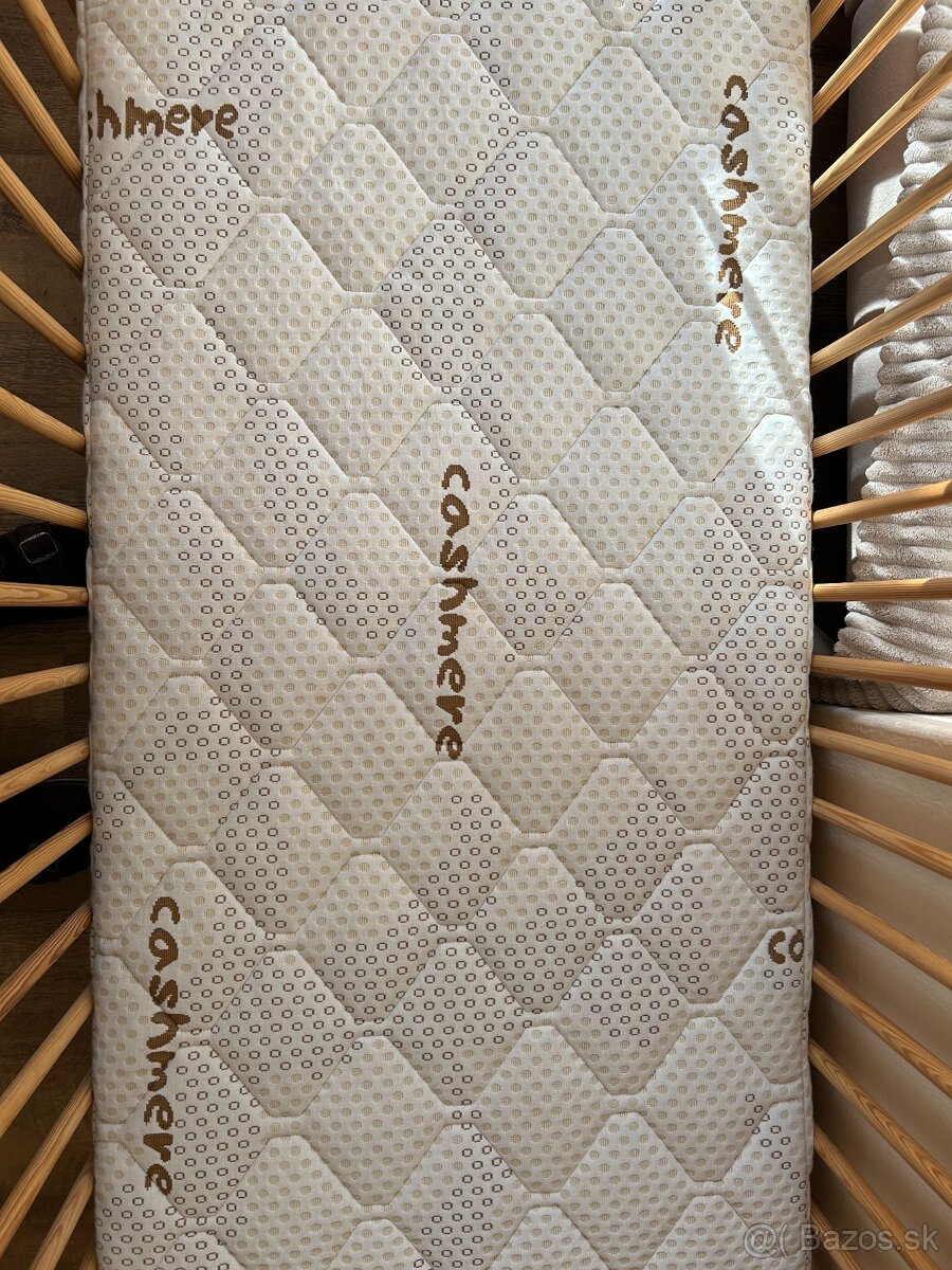 Detská posteľ s matracom z kašmíru - 2