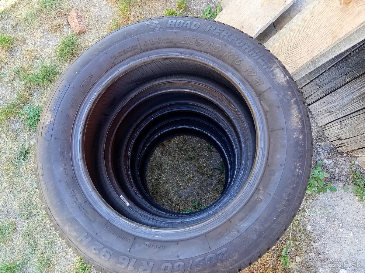 Letné pneu 205/60 R16 - 2