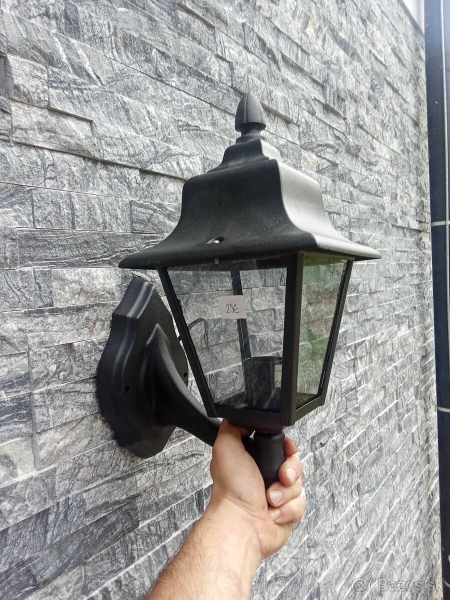 Nástenná lampa. - 2