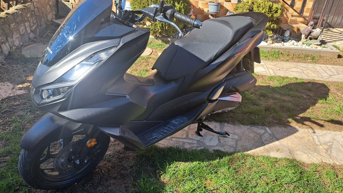 Honda pcx 125 vymením/predám - 2