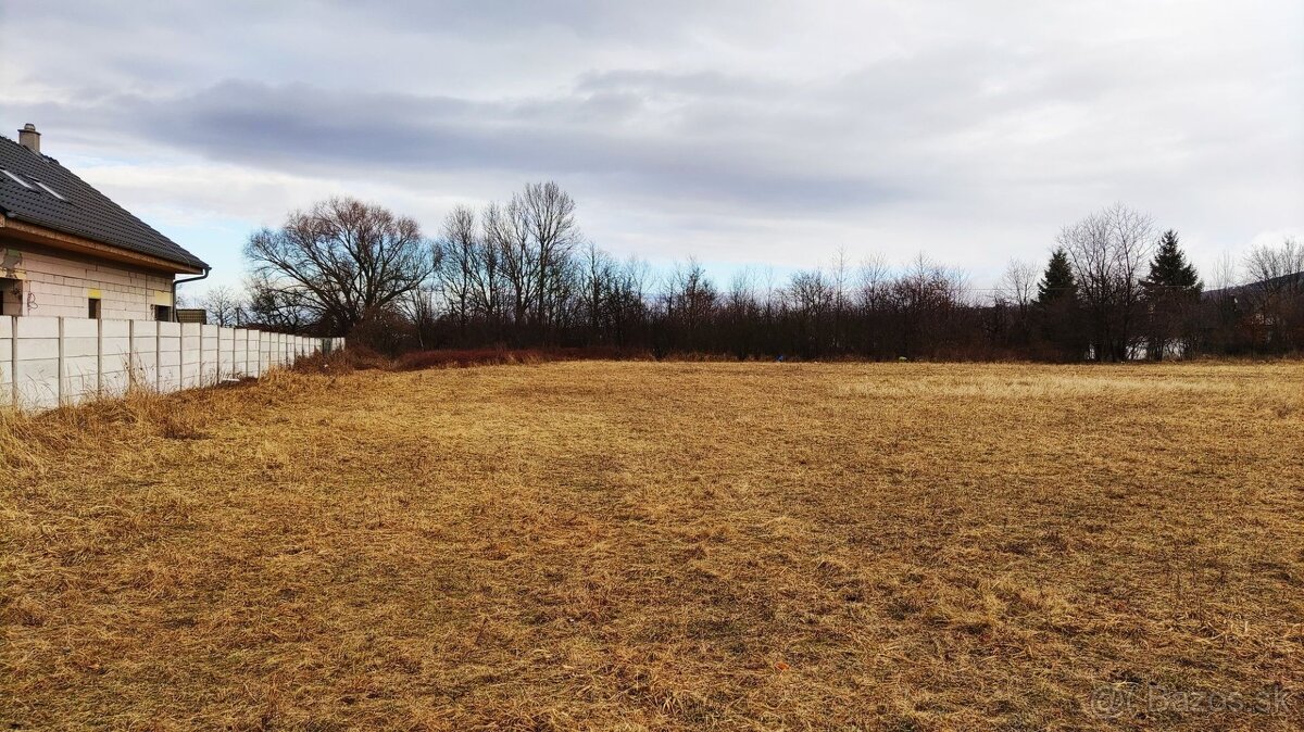 Stavebný pozemok v obci Jablonové - 2